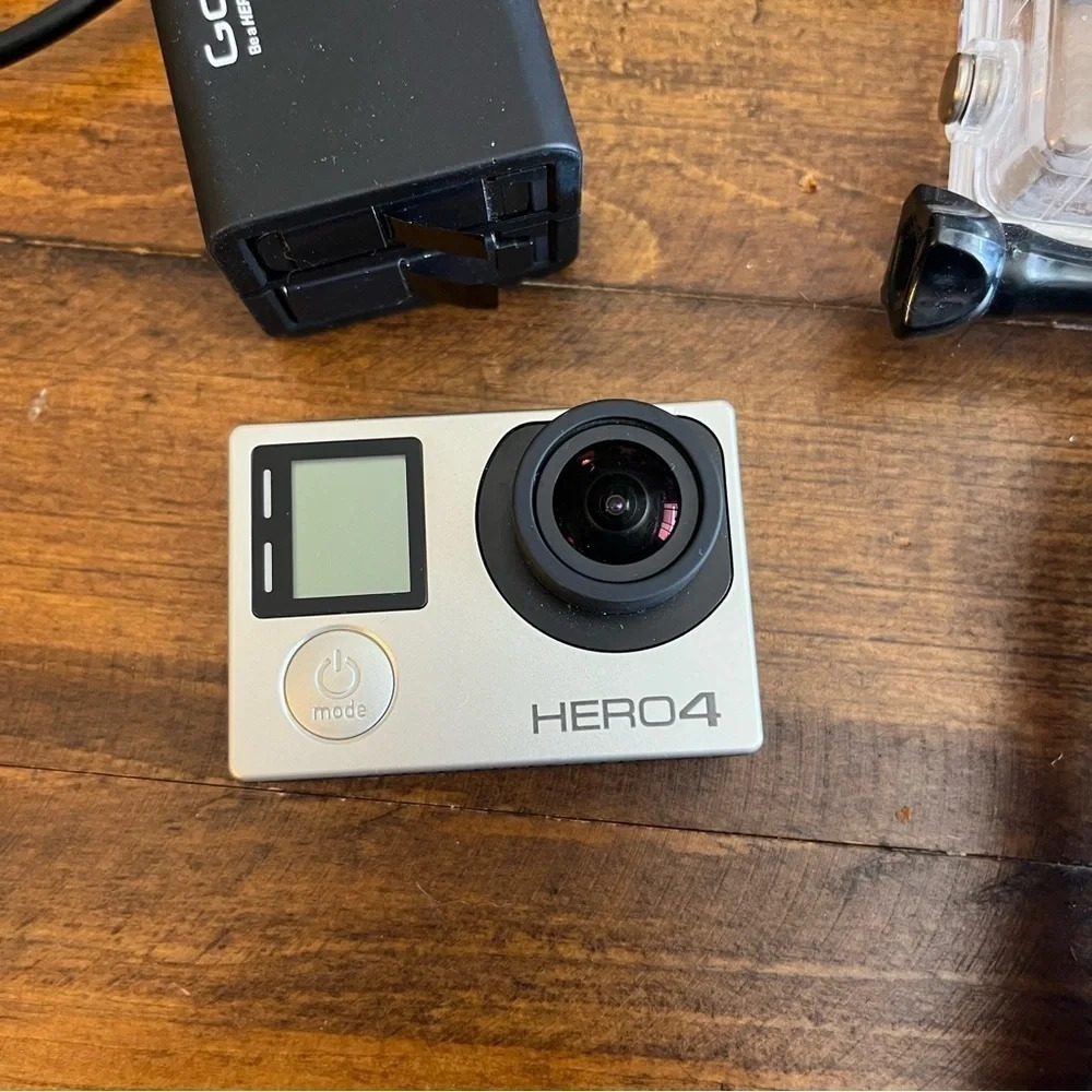 GoPro HERO4 Action Camcorder with Accessories - Picture 3 of 6